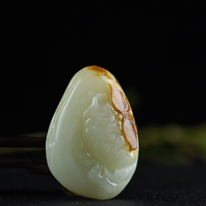 山流水料和田白玉蝶恋花吊坠