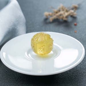 26mm墨西哥蓝珀六字真言圆珠