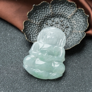 糯冰种浅绿翡翠观音吊坠