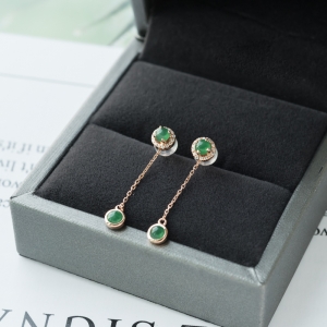 18K糯冰种翠绿翡翠耳坠