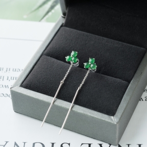 18K糯冰种翠绿翡翠耳坠