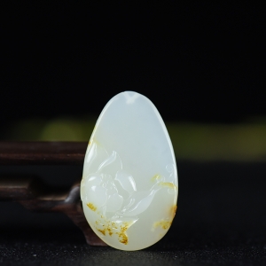 籽料和田白玉幽莲吊坠