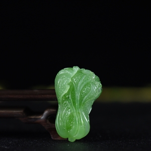 山料和田翠青玉摆财吊坠