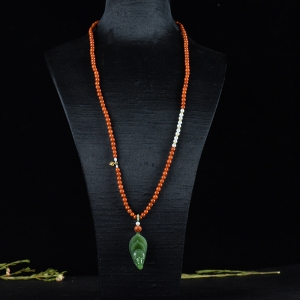 山料和田碧玉幽莲吊坠