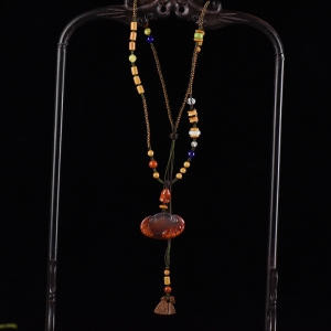 冰飘南红荷花平安锁吊坠