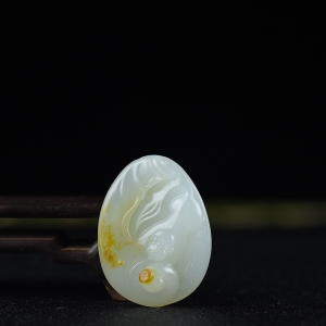 籽料和田白玉一夜封侯吊坠