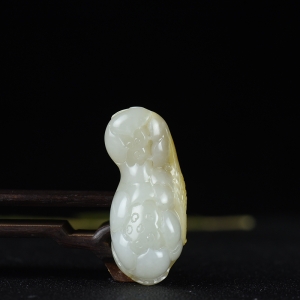 籽料和田白玉年年有余吊坠