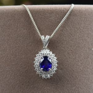 18K皇家蓝蓝宝石吊坠