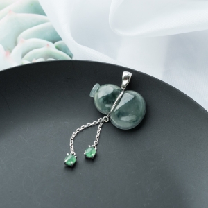 18K糯冰种飘花翡翠福禄吊坠