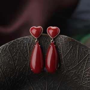 18K沙丁珊瑚耳坠