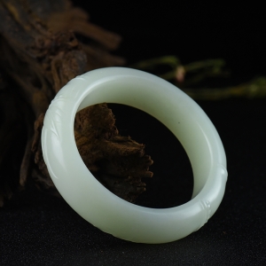 55.5mm籽料和田白玉竹节手镯