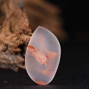 冰飘南红无事牌吊坠