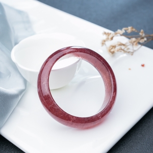 56.5mm草莓晶平安镯