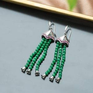 18K糯种翠绿翡翠耳坠