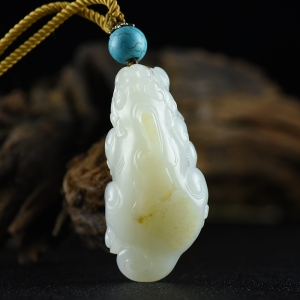 籽料和田白玉貔貅吊坠