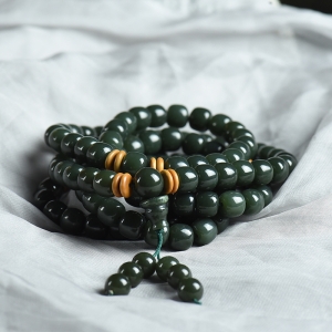 山料和田青玉老形珠多圈手串