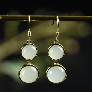 银镶山料和田白玉耳坠