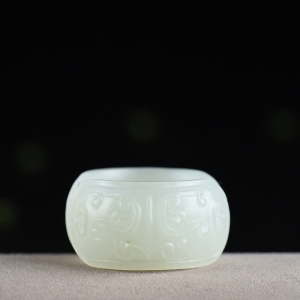 籽料和田白玉守护指环