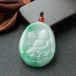 糯种飘翠翡翠大日如来吊坠