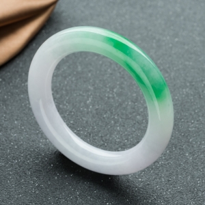 53.5mm糯冰种春带彩翡翠圆镯