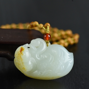 籽料和田白玉鹅如意吊坠