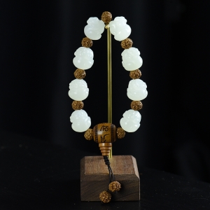 山料和田羊脂白玉福猪单圈手串