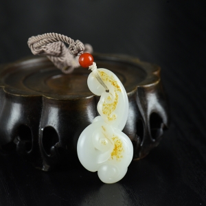 籽料和田白玉如意吊坠