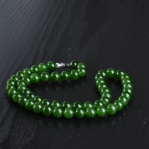 8mm山料和田碧玉项链