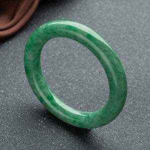 56.5mm糯种深绿翡翠圆镯