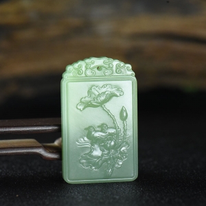 山料和田碧玉荷花牌