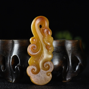 籽料和田玉黄沁鹅如意吊坠