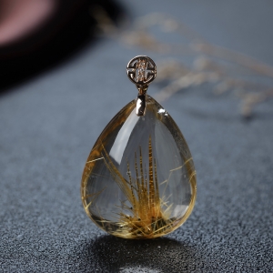 18K钛晶水滴吊坠