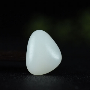 籽料和田羊脂白玉原石