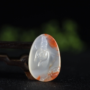 冰飘南红观音吊坠