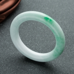 56.5mm糯种飘翠翡翠圆镯