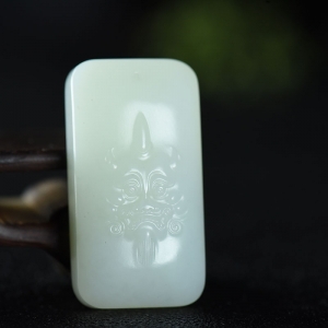 山流水料和田羊脂白玉守护吊坠