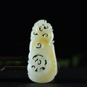 籽料和田白玉龙凤佩吊坠