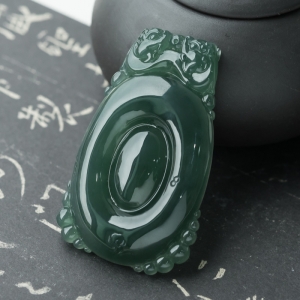 糯冰种蓝水翡翠福贝吊坠