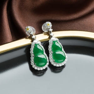 18K冰种阳绿翡翠福禄耳坠