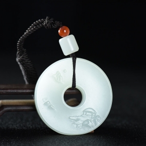 籽料和田白玉山水之间平安扣吊坠