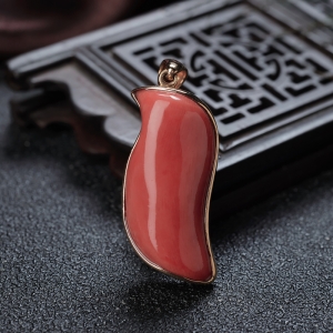 18KMOMO珊瑚随形吊坠