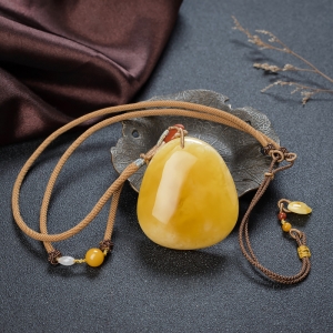 白花蜜蜡水滴吊坠