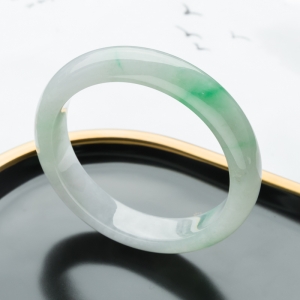 57mm糯冰种飘翠翡翠平安镯