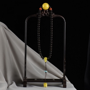 27mm鸡油黄金绞蜜圆珠项链