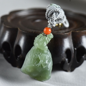 山料和田青玉顶呱呱吊坠