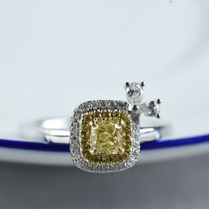 18K黄色钻石戒指