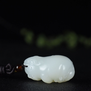 山流水料和田羊脂白玉财源滚滚吊坠