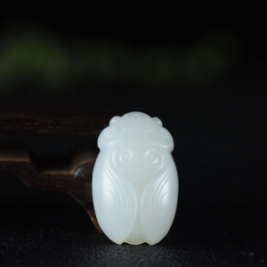 籽料和田白玉一鸣惊人吊坠