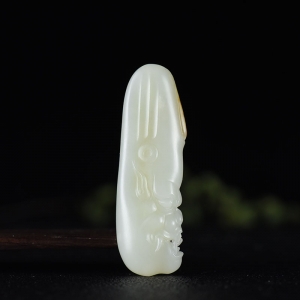 籽料和田白玉貔貅吊坠