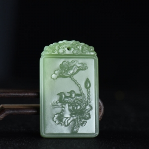 山料和田碧玉荷塘清趣吊坠